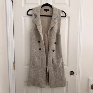 Love Tree Textured Knit Vest in Cream